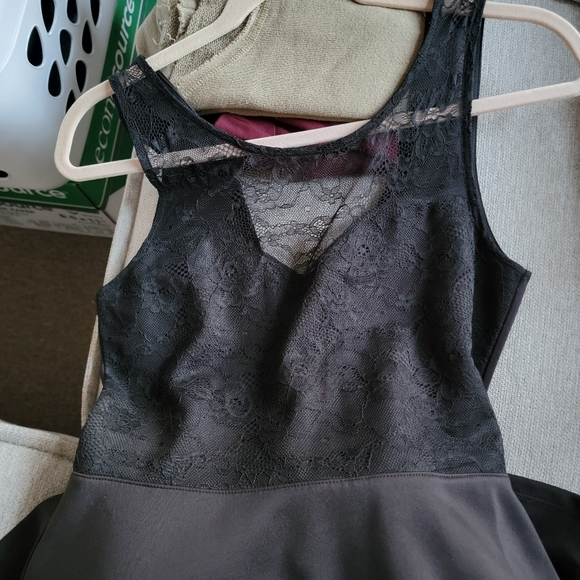 H&m lace sweetheart mini - Picture 3 of 4